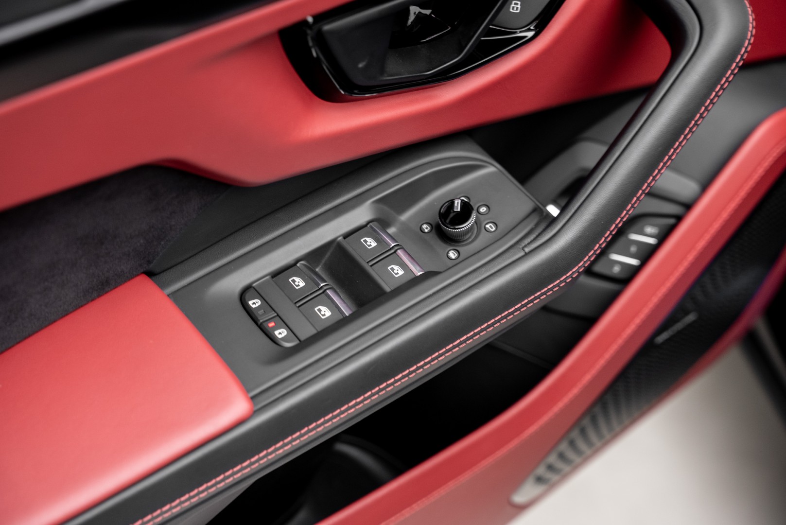2024 URUS BY NOVITEC | FULL CARBON | BANG OLUFSEN | HIGH SPEC |